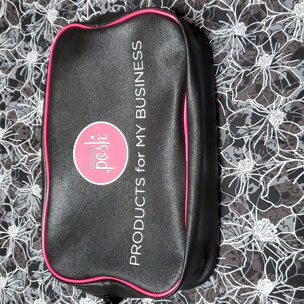 Perfectly Posh Large Cosmetic Bag